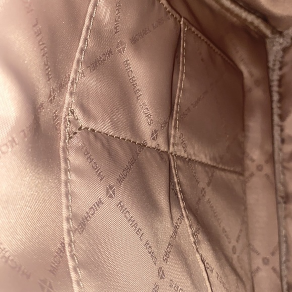 MK creme adjustable backpack - Picture 9 of 9